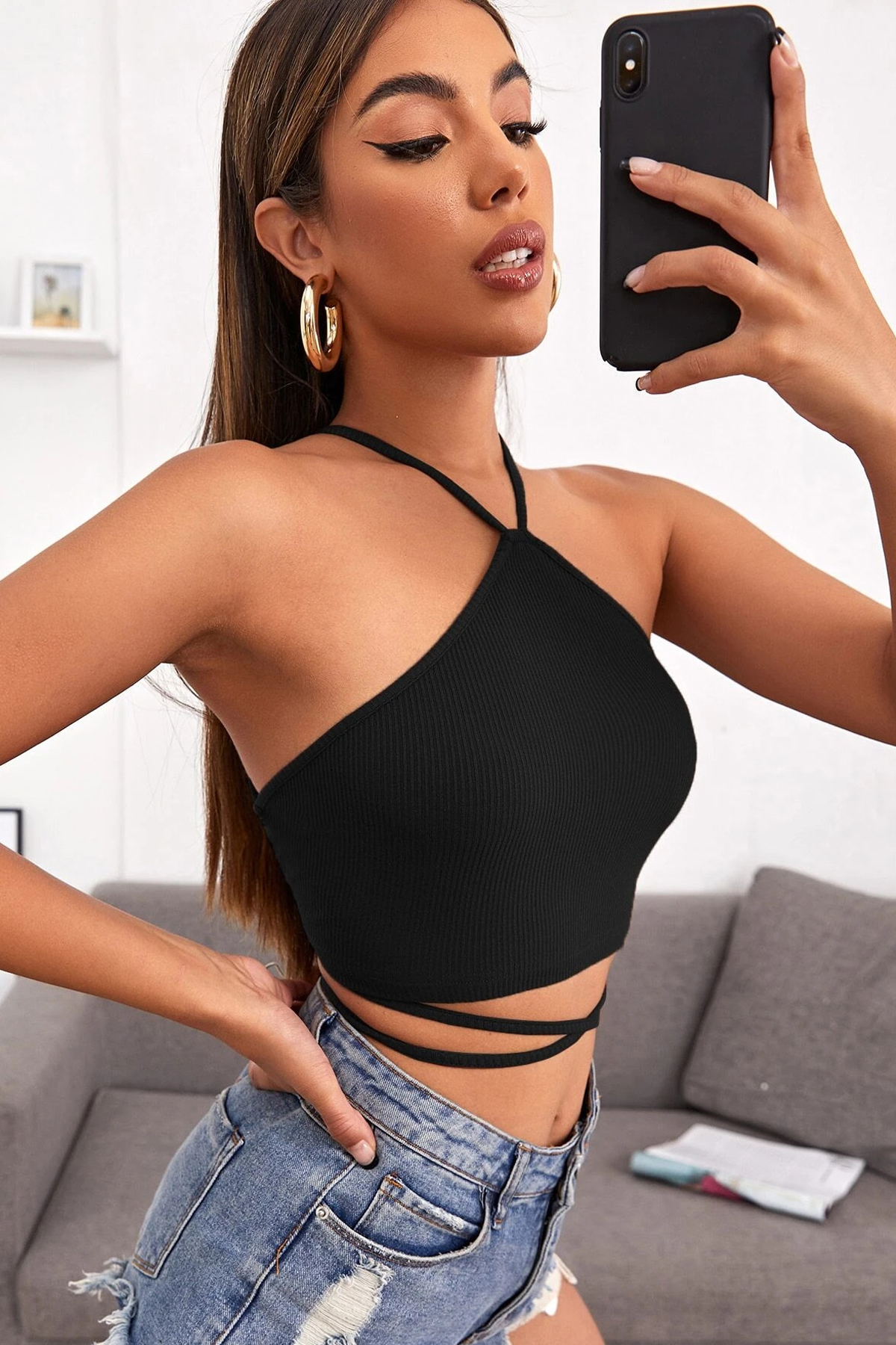1-175 Kadın Siyah Sırtı Açık Boyundan Çapraz Bağlamalı Crop Top Bluz - Görsel 1