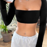 Kadın Siyah Uzun Kol Göğüs ve Sırt Dekolteli Crop Top Bluz