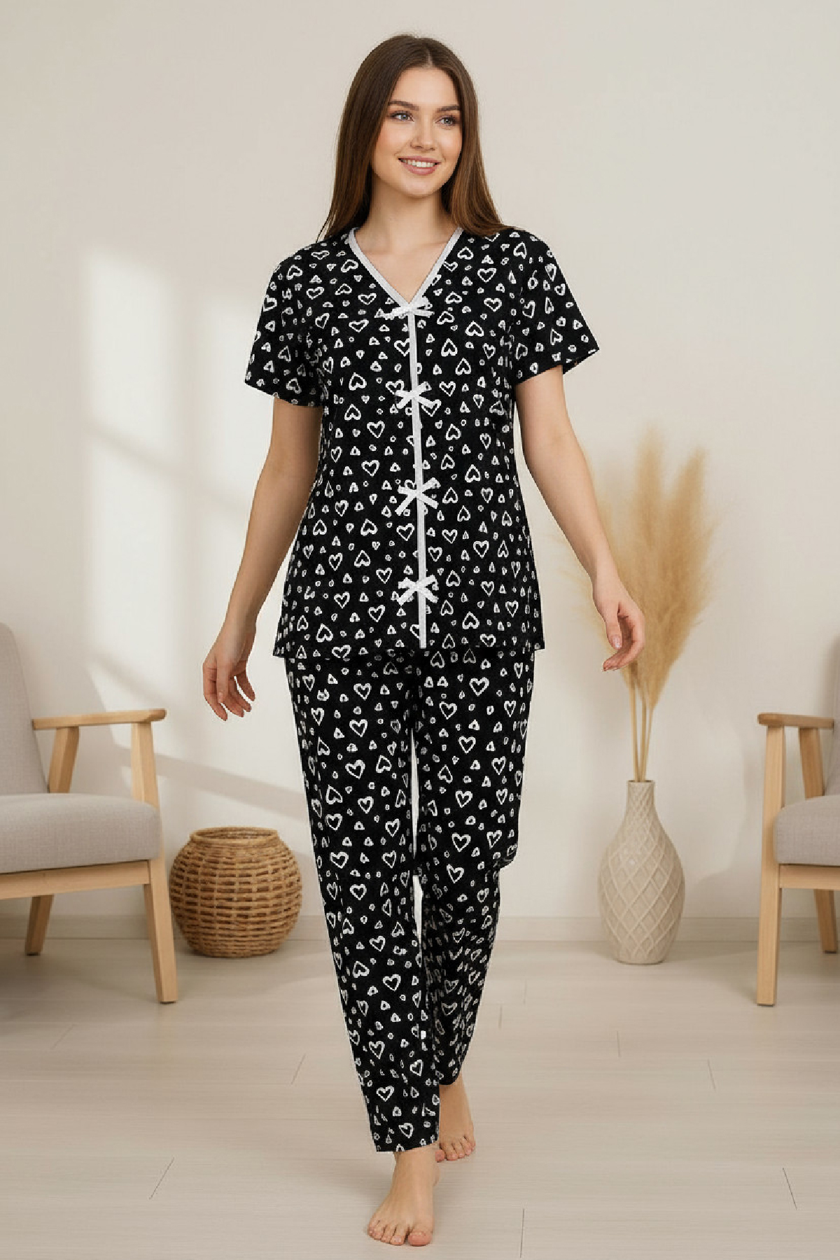 12-5 Kadın Siyah Kalp Desenli Fiyonklu Kısa Kollu Uzun Pijama Takımı - Görsel 1