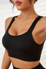 Kadın Siyah Sırtı Açık Derin Göğüs Dekolteli Şık Crop Top Bluz - Görsel 2
