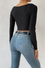 Kadın Siyah Uzun Kol Göğüs Dekolteli Şık Crop Top Bluz - Görsel 2