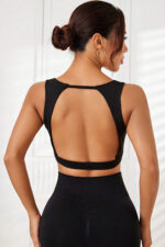 Kadın Siyah Sırtı Açık Derin Göğüs Dekolteli Şık Crop Top Bluz - Görsel 3