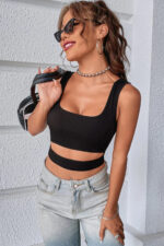 Kadın Siyah Göbek Dekolteli Crop Top Bluz - Görsel 4