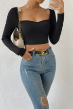 Kadın Siyah Uzun Kol Göğüs Dekolteli Şık Crop Top Bluz - Görsel 5