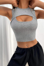 Kadın Gri Kalın Askılı Cut Out Dekolteli Crop Top Bluz - Görsel 5