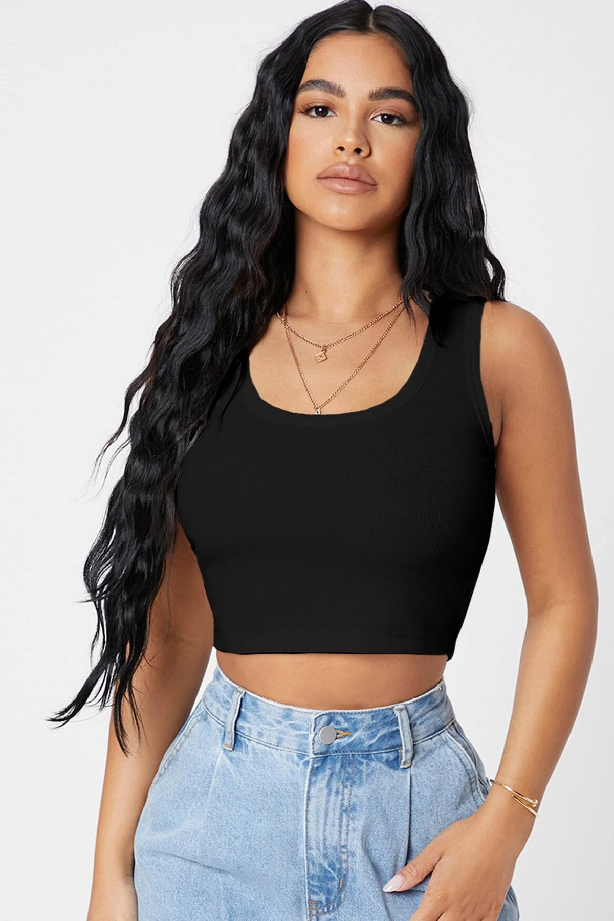 82a8eda8af6d05a42aa604586c5cff08 Kadın Siyah Kare Yaka Crop Top Bluz - Görsel 1