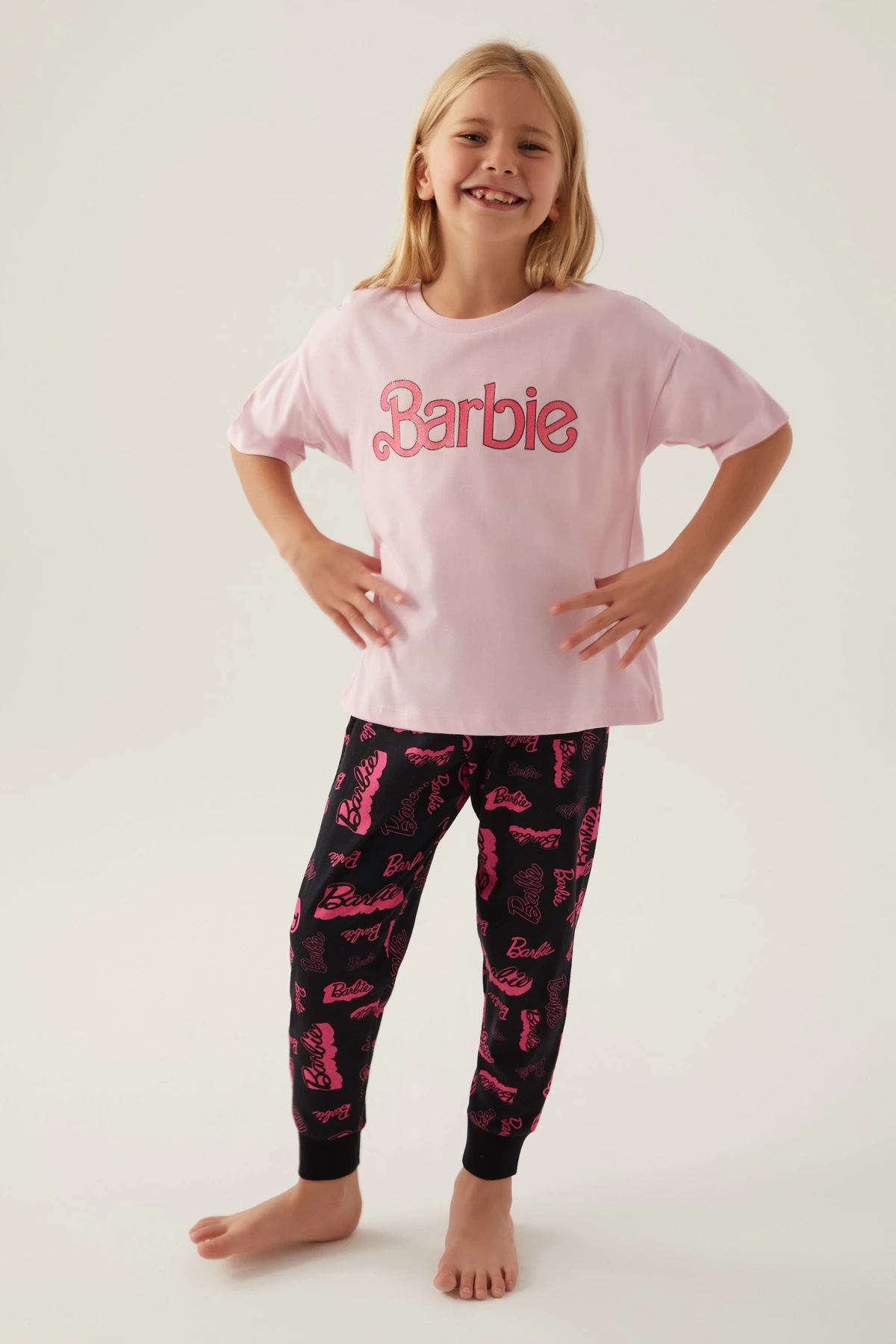 barbie-l1704-3-kiz-cocuk-kisa-kol-pijama-takimi-84529624-sw1200sh1800 Barbie L1704-3 Kız Çocuk Kısa Kol Pijama Takımı - Görsel 1