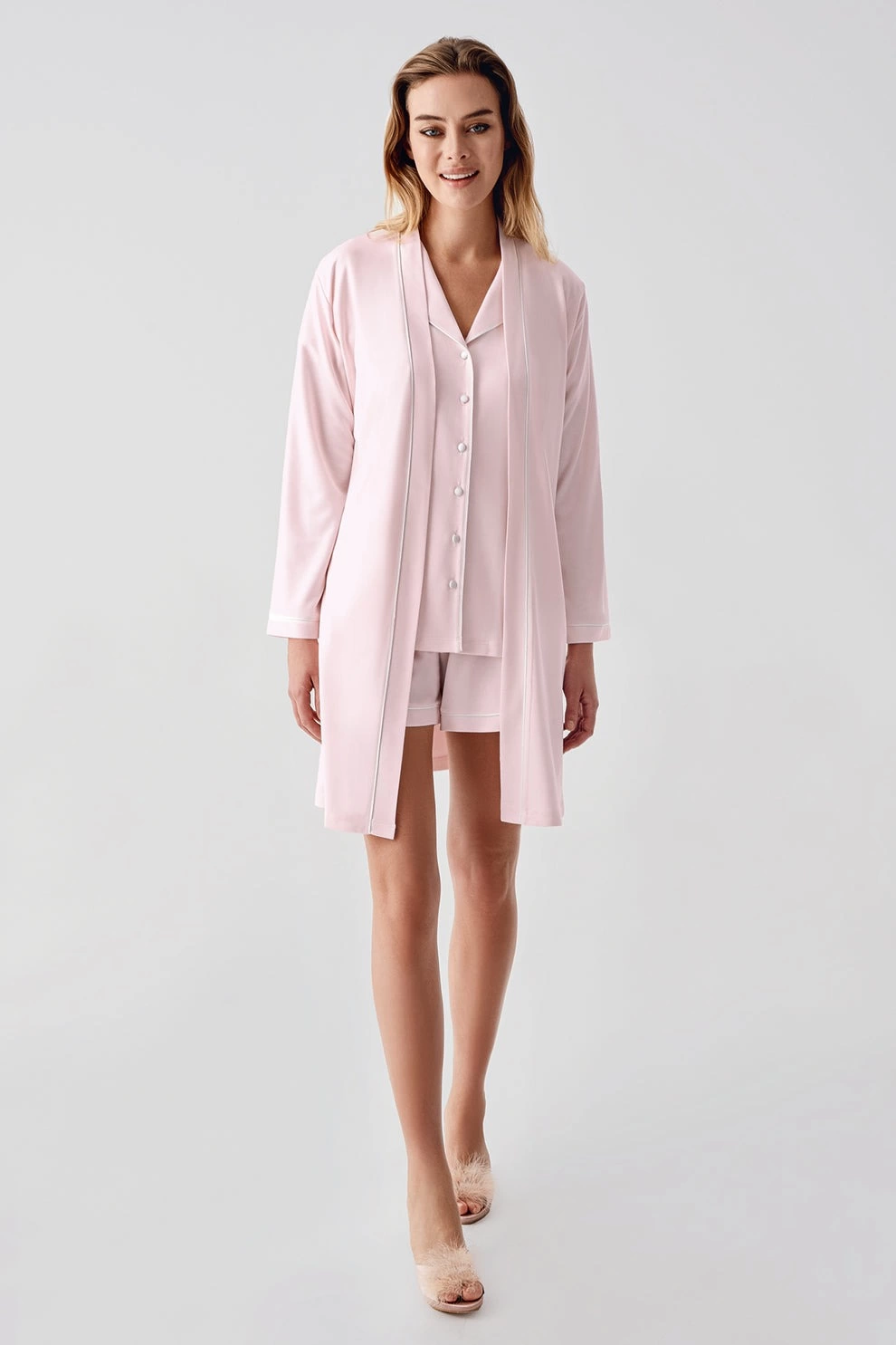 freshness-324-kadin-4-lu-sabahlikli-sorlu-pijama-takimi-88761774-sw990sh1485 Freshness 324 Kadın 4'Lü Sabahlıklı Şorlu Pijama Takımı - Görsel 1