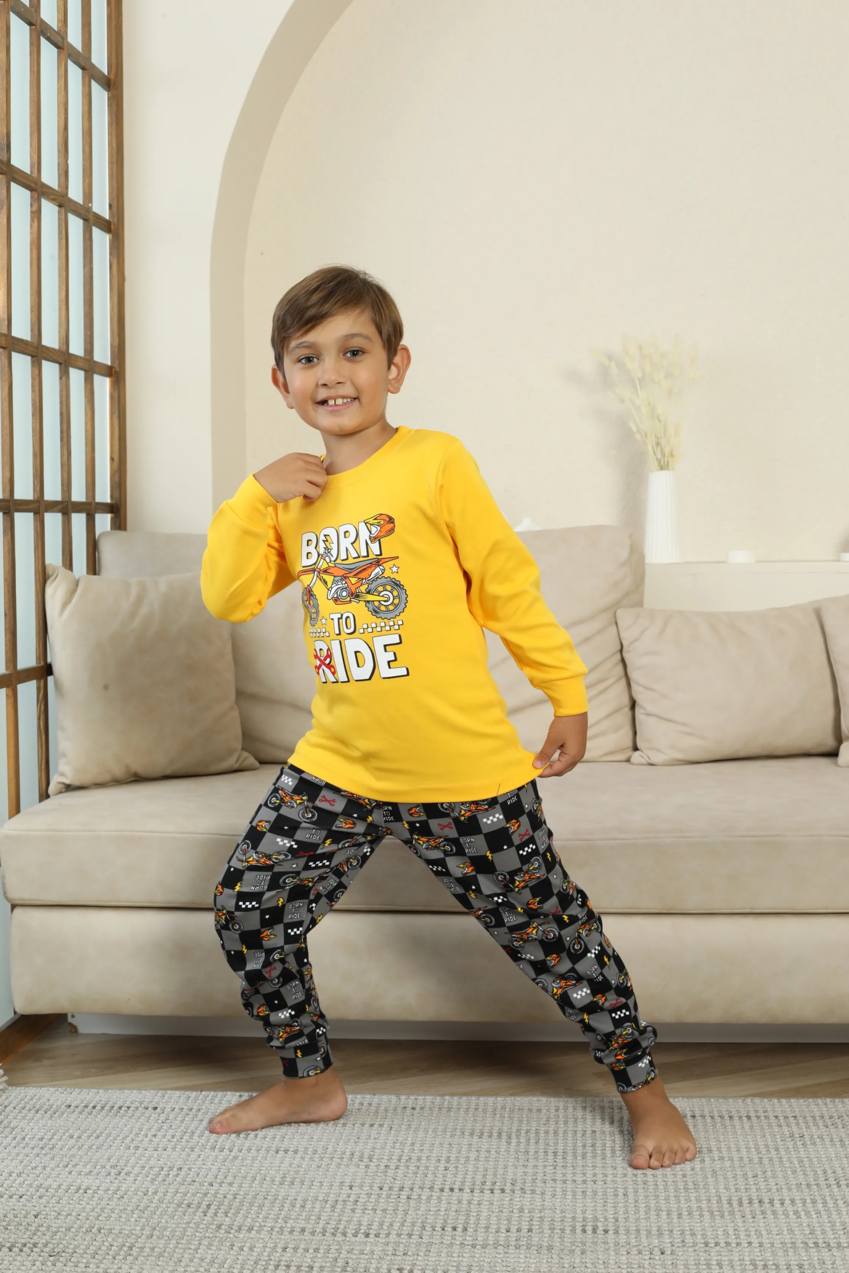 kapitex-7101-erkek-cocuk-uzun-kol-pijama-takimi-20771550-scaled Kapitex 7101 Erkek Çocuk Uzun Kol Pijama Takımı - Görsel 1