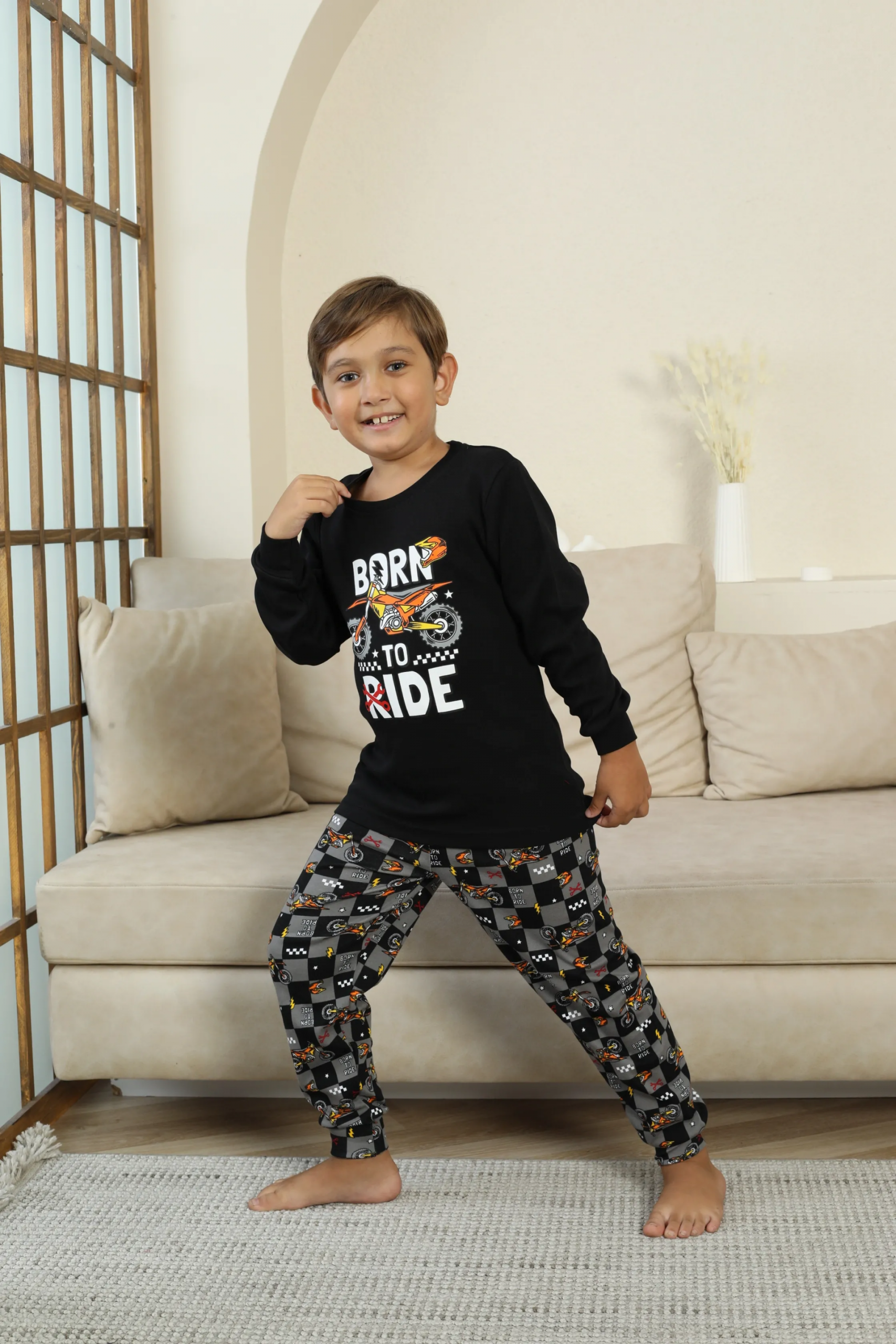 kapitex-7101-erkek-cocuk-uzun-kol-pijama-takimi-52520292-scaled Kapitex 7101 Erkek Çocuk Uzun Kol Pijama Takımı - Görsel 1