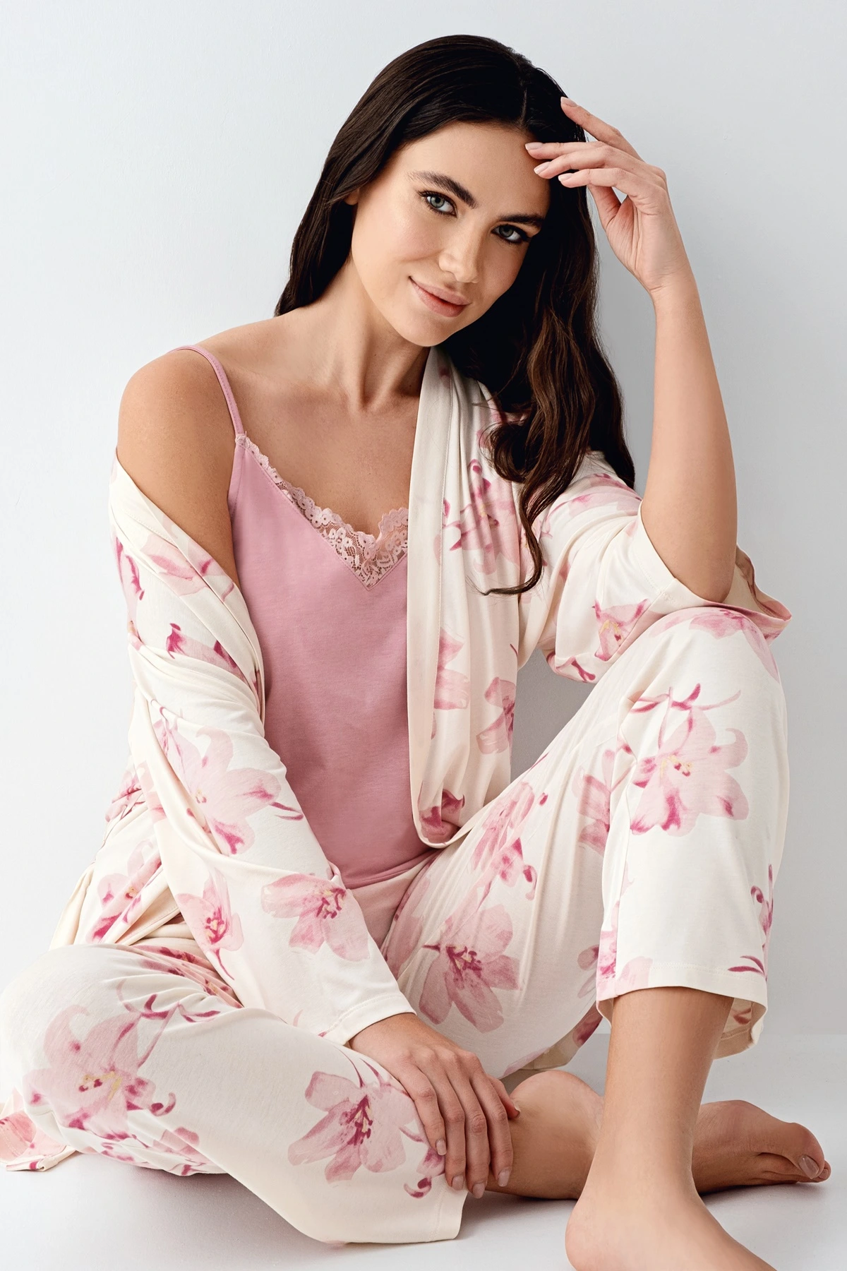 pierre-cardin-9058-s-3-lu-pijama-takimi-52658086-sw1200sh1800 Pierre Cardin 9058-S 3'lü Pijama Takımı - Görsel 1