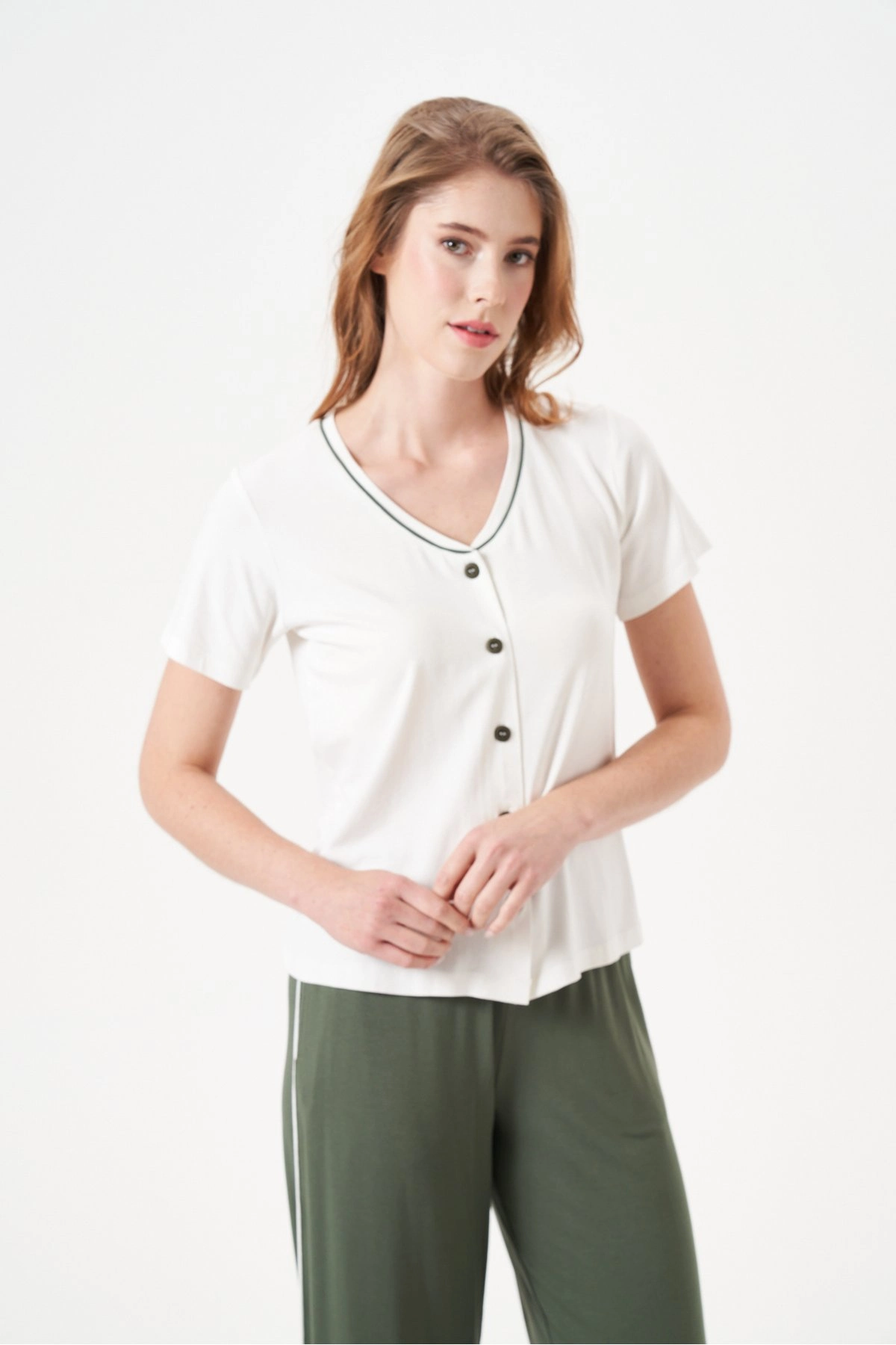 69ea2e60bfed5-46058763-sw1200sh1800 PJS 29022 Kadın Düğmeli Pijama Takım - Görsel 1