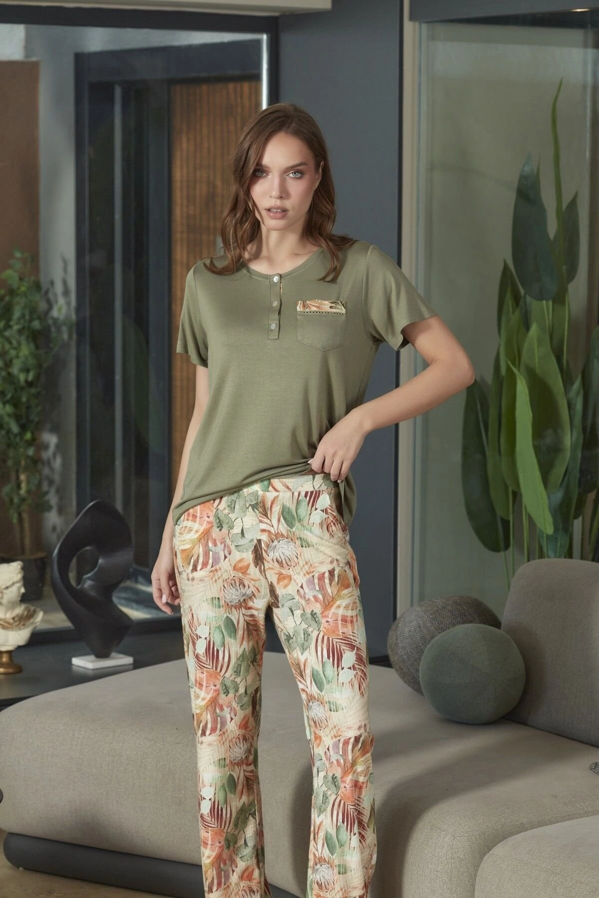 aqua-26593-kadin-desenli-kisa-kol-pijama-takimi-14805027-sw1200sh1800 Aqua 26593 Kadın Desenli Kısa Kol Pijama Takımı - Görsel 1
