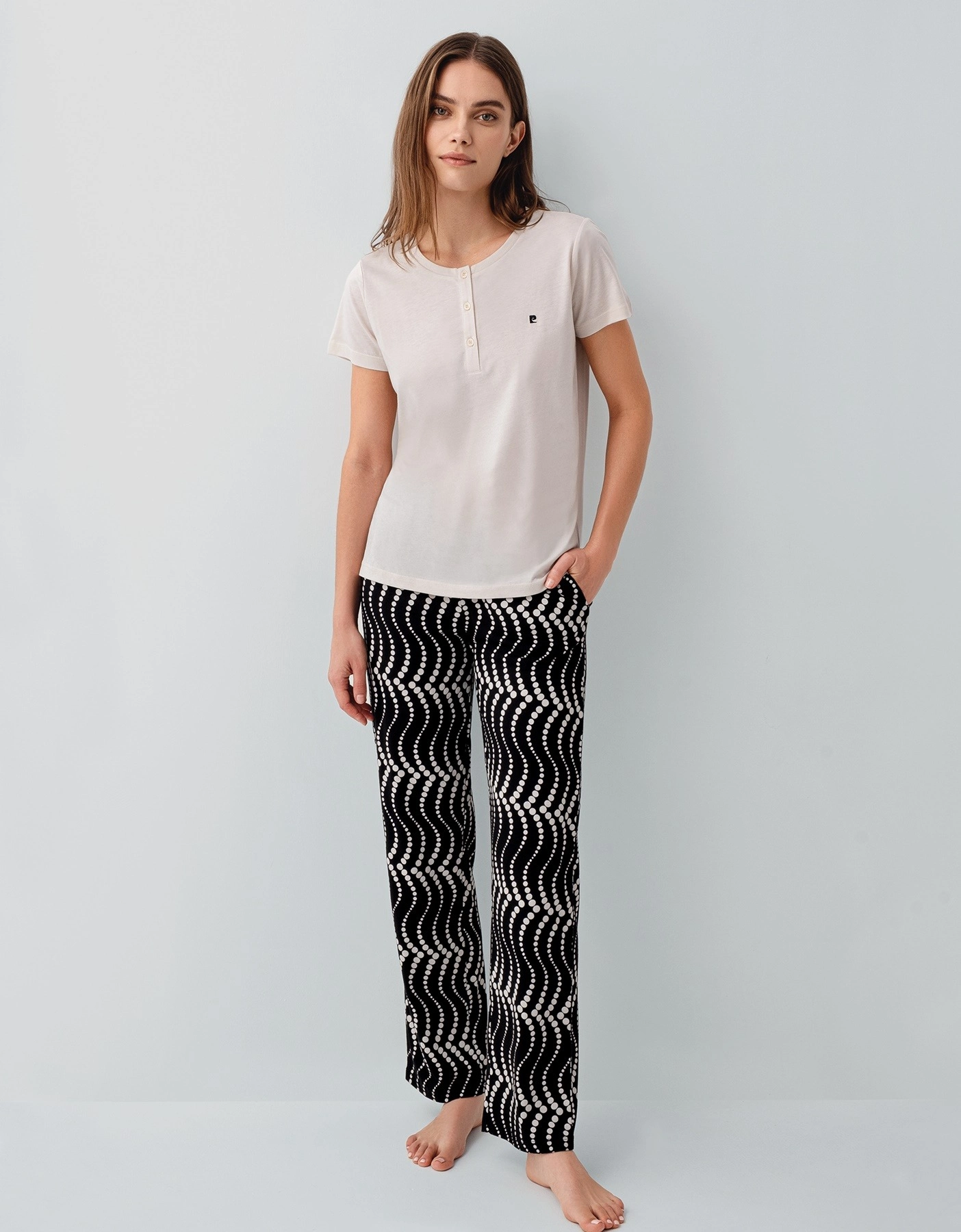 pierre-cardin-pc9165-s-kadin-kisa-kol-pijama-takimi-53670190-sw1404sh1800 Pierre Cardin PC9165-S Kadın Kısa Kol Pijama Takımı - Görsel 1