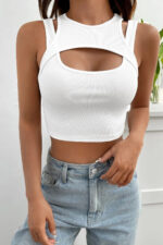 Kadın Beyaz Kalın Askılı Cut Out Dekolteli Crop Top Bluz - Görsel 5