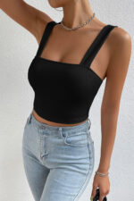 Kadın Siyah Kare Yaka Kalın Askılı Dekolteli Crop Top Bluz - Görsel 3
