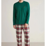 Erkek yeşil uzun kollu üst ve ekose alt pijama takımı tam boy ön görünüm